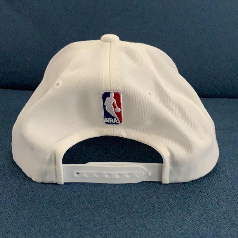 San Antonio Spurs 2014 NBA Champions Cap - Picture 4 of 16